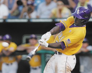 Offenses sputter at College World Series